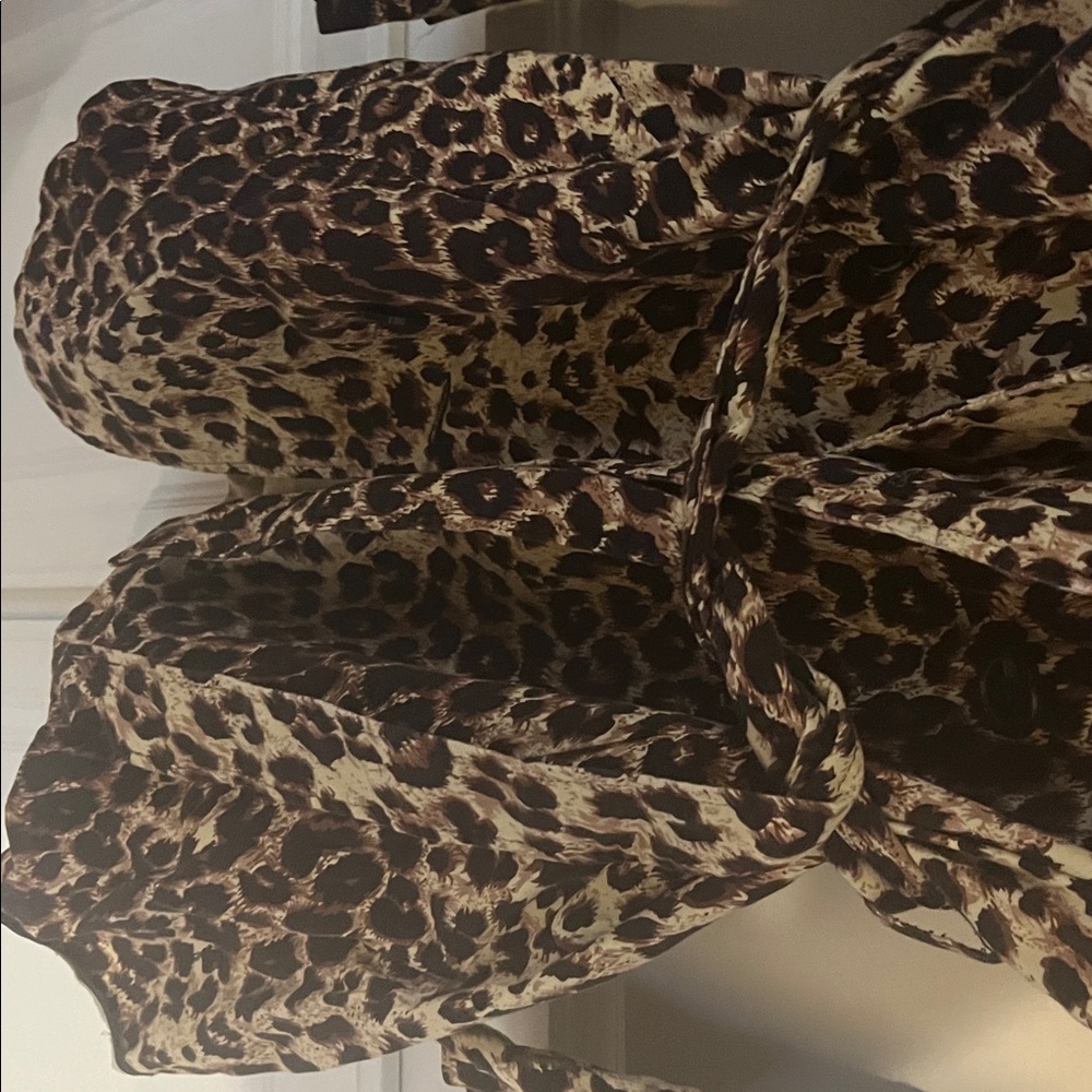 Vertigo Paris Leopard Print Trench Coat-XL - Picture 4 of 4